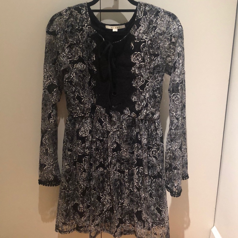 Never Worn ✨ Miami Black & White Peasant Dress